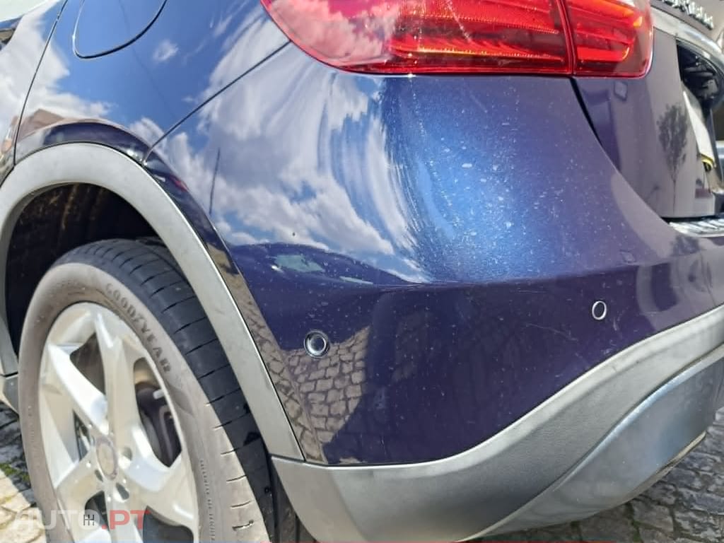 Mercedes-Benz GLA 180 URBAN SPORT