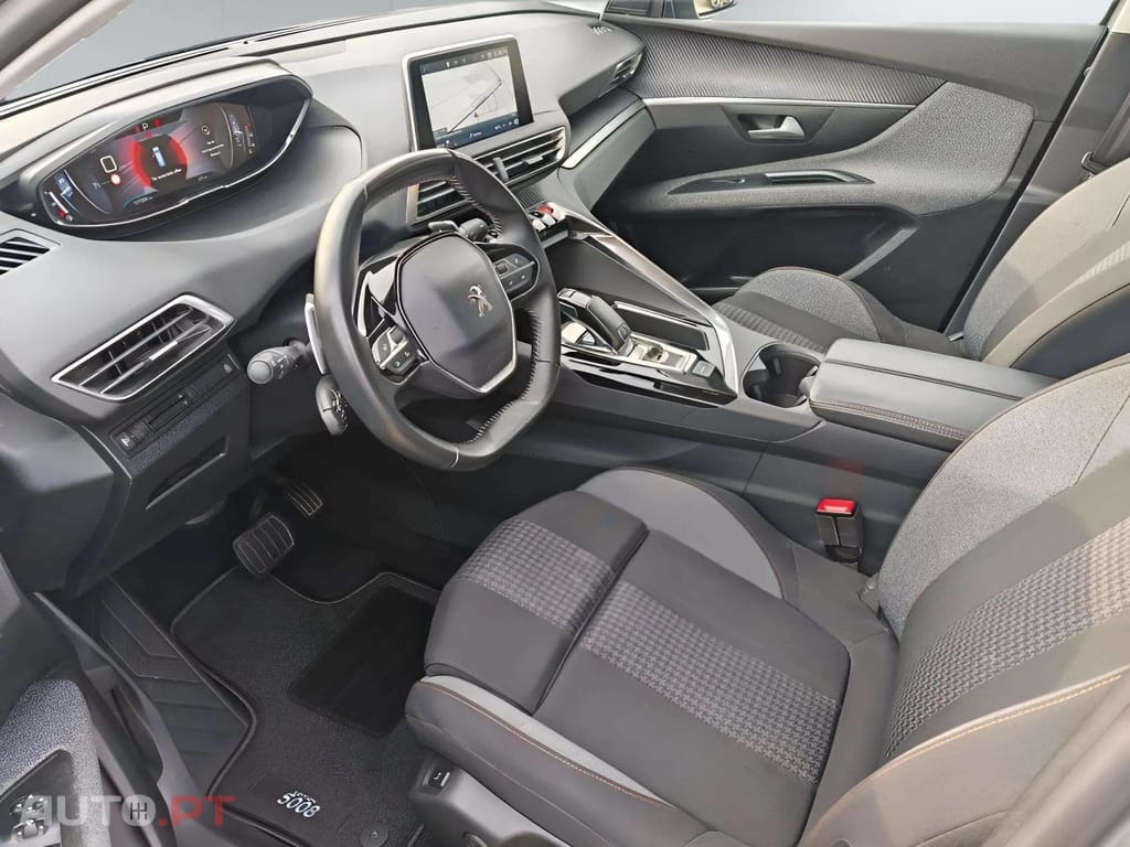 Peugeot 5008 1.5 BlueHDI 130 EAT8 