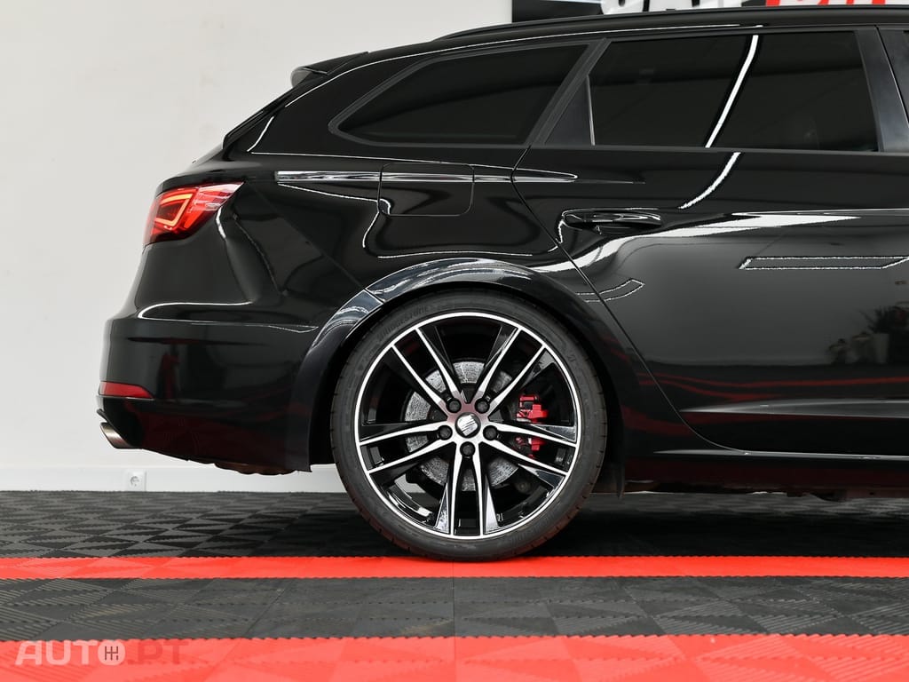 Seat Leon 2.0 TSI S&S 4Drive DSG Cupra 300