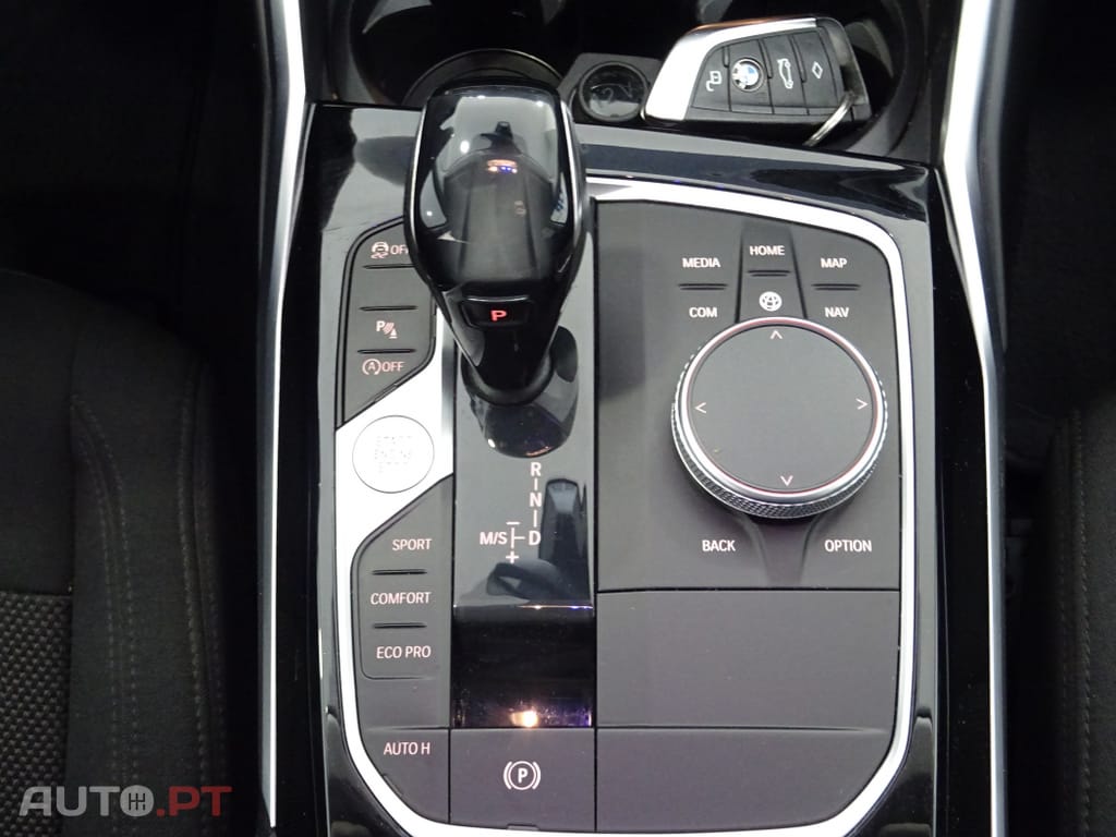 BMW 320 d Touring Advantage Auto