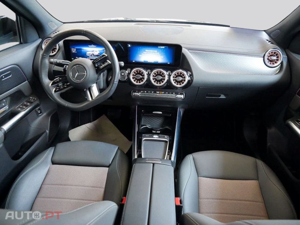 Mercedes-Benz EQA 300 4M I.V.A DEDUTIVEL 