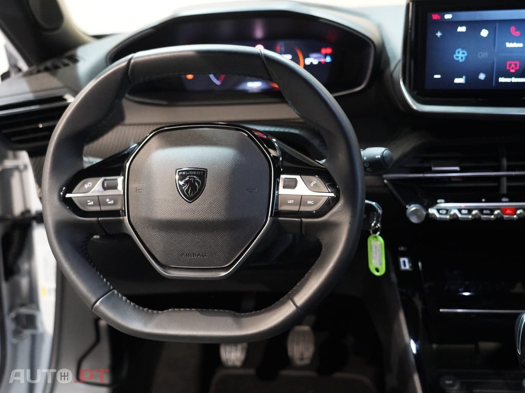 Peugeot 2008 1.2 PureTech Allure