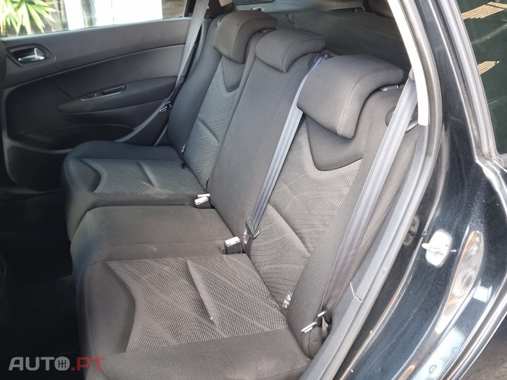 Peugeot 308 SW 1.6 HDi SE Navteq