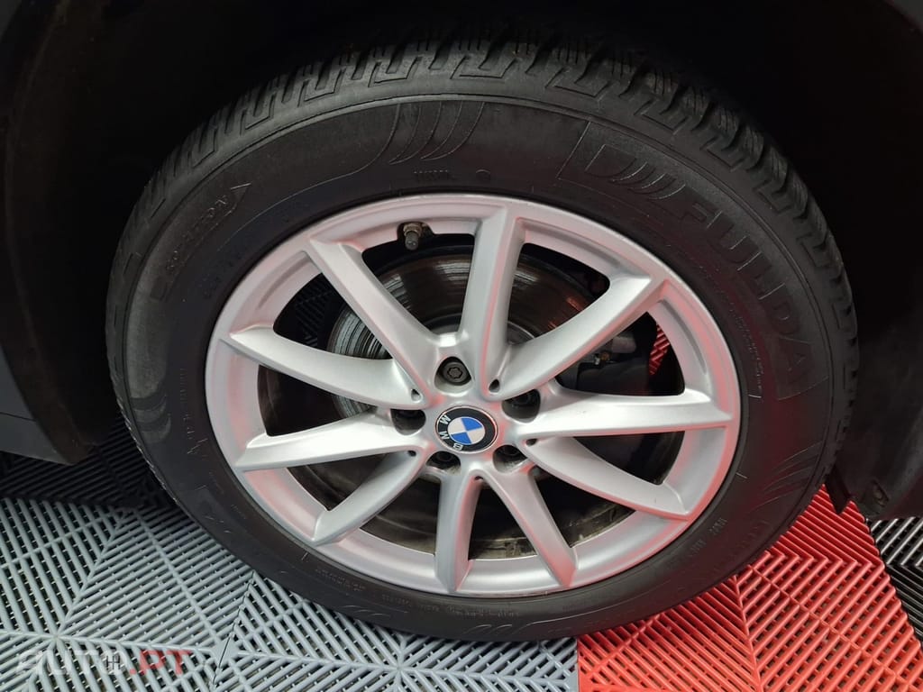 BMW X1 16 d sDrive Advantage
