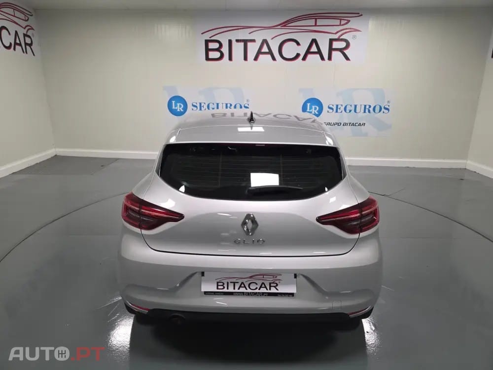 Renault Clio 1.0 TCe Evolution — fotografia 27