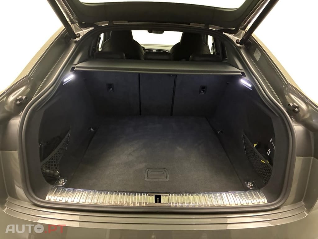 Audi Q8 E-Tron 55 Quattro