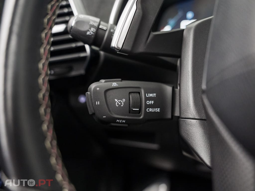 DS DS7 Crossback E-Tense Performance Line EAT8