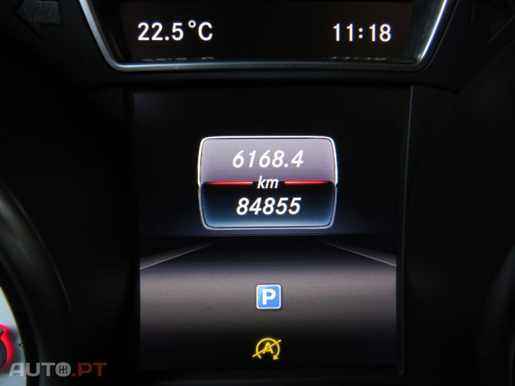Mercedes-Benz CLA 180 180 D