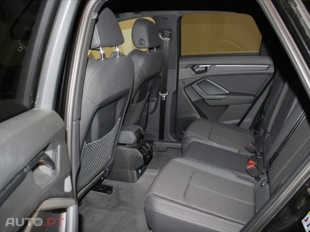Audi Q3 45 TFSIe S line S tronic