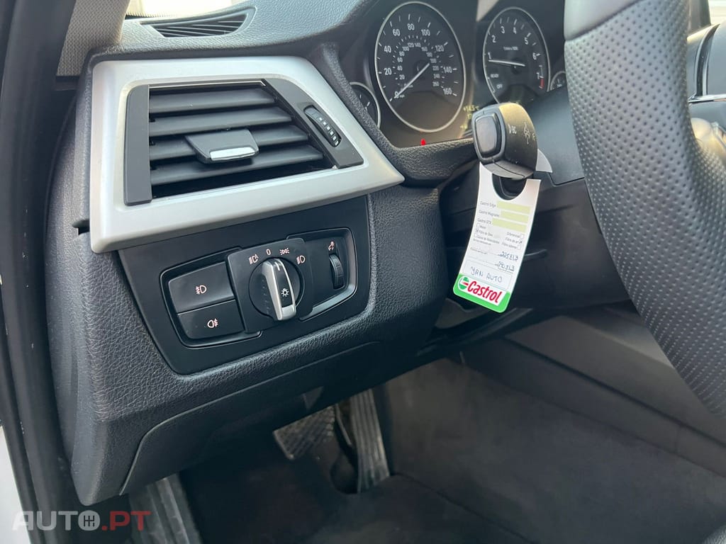 BMW 328 i Auto Line Sport