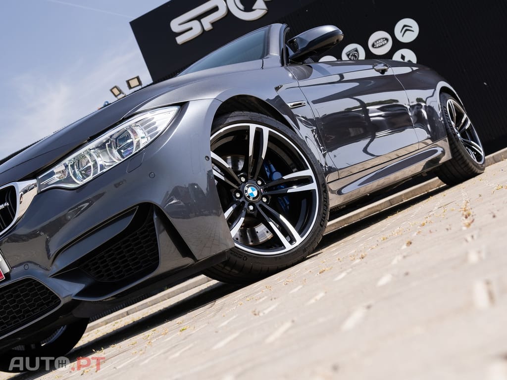BMW M4 Auto