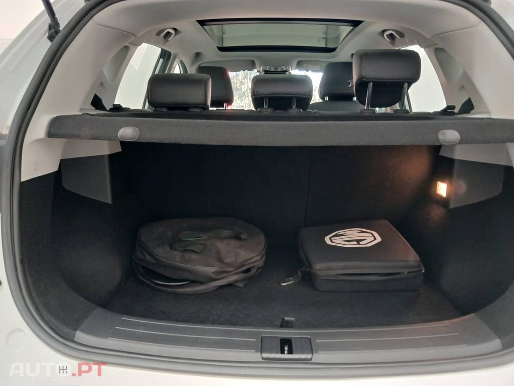 MG ZS EV 72.6 kWh Luxury