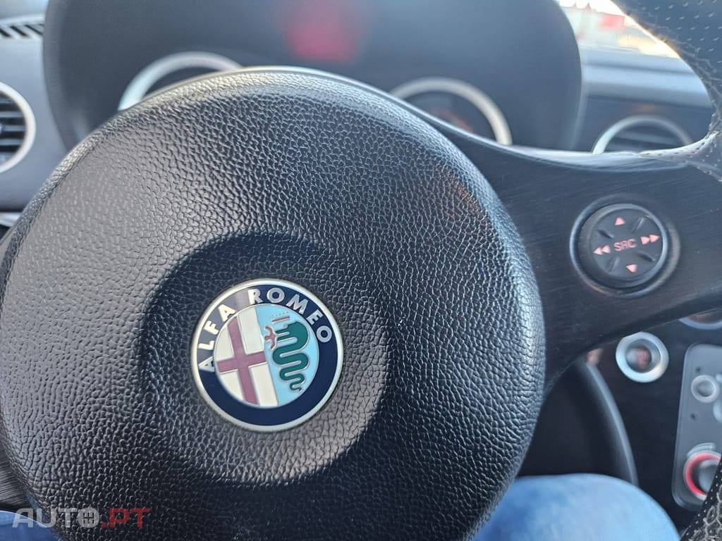 Alfa Romeo 159 Sportwagon 2.0 JTDm Distinctive P.Sport+