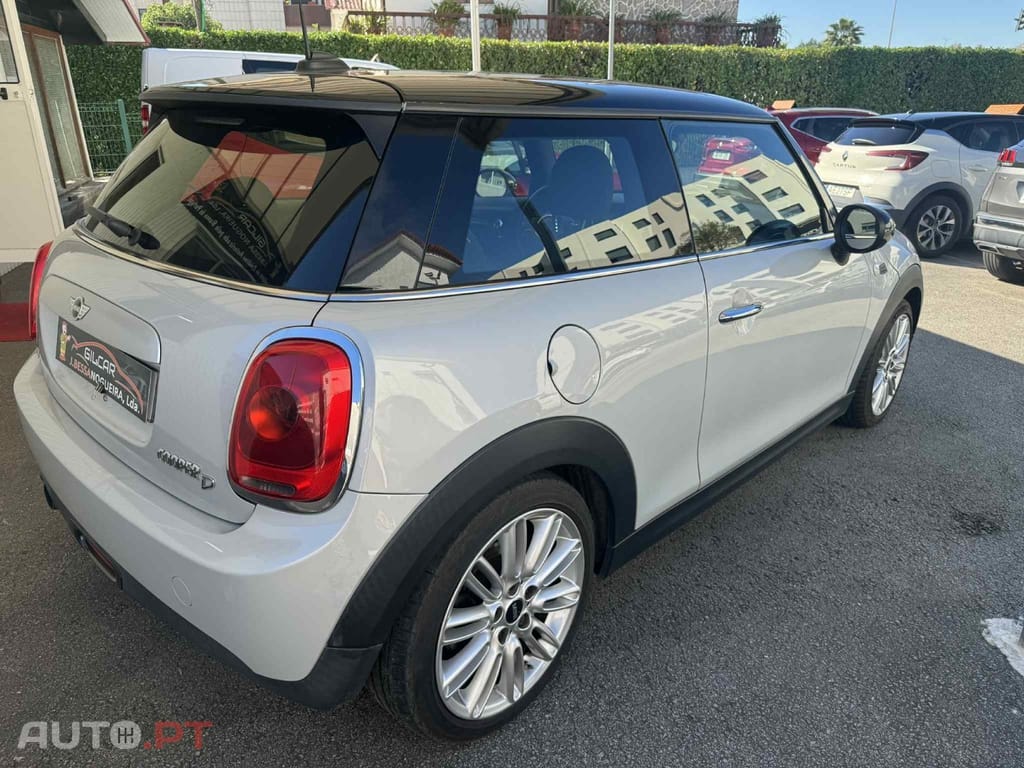 MINI Cooper Cooper D