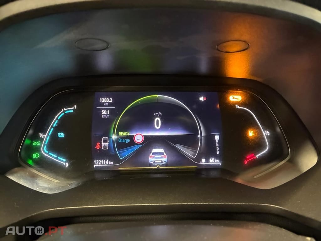 Renault Captur 1.6 E-Tech Business