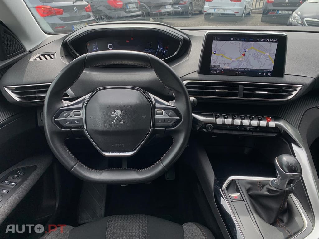 Peugeot 3008 1.5 BlueHDi Active
