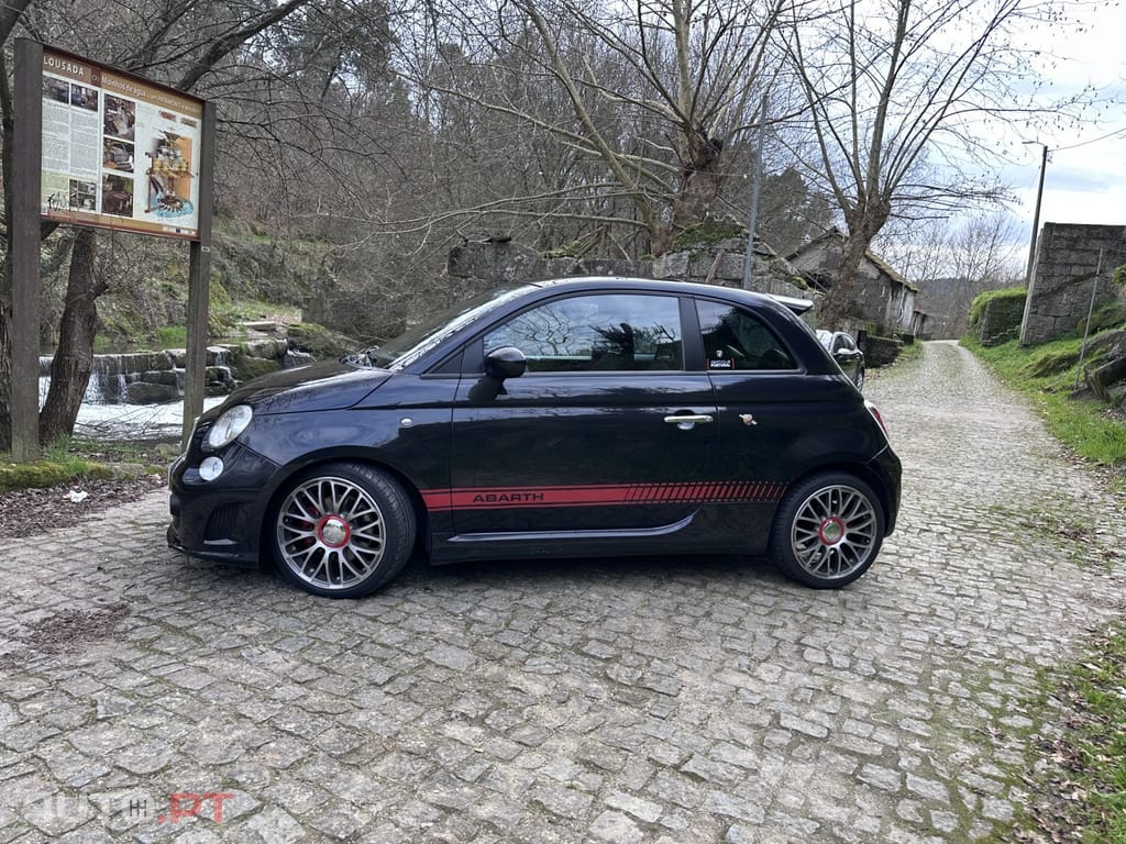 Abarth 500 1.4 T-Jet Competizione