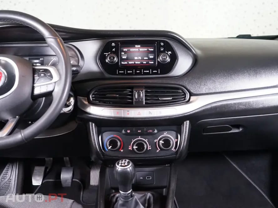 Fiat Tipo 1.3 M-Jet Street