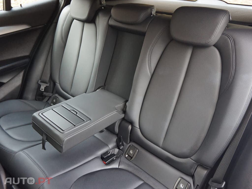 BMW X2 sDrive18d Aut. Advantage Plus