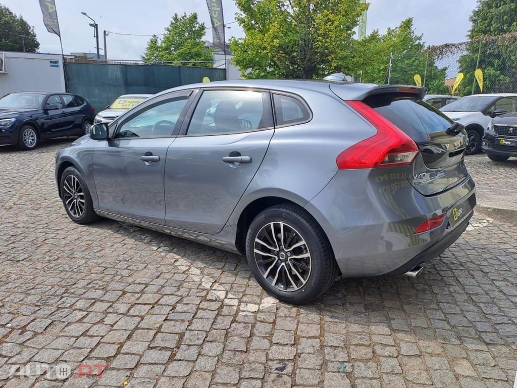 Volvo V40 2.0 D3 Momentum
