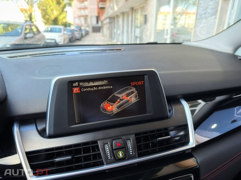 BMW 216 d 7L Line Sport