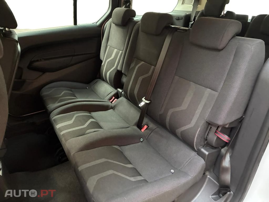 Ford Tourneo Grand 1.5 TDCi Trend Powershift