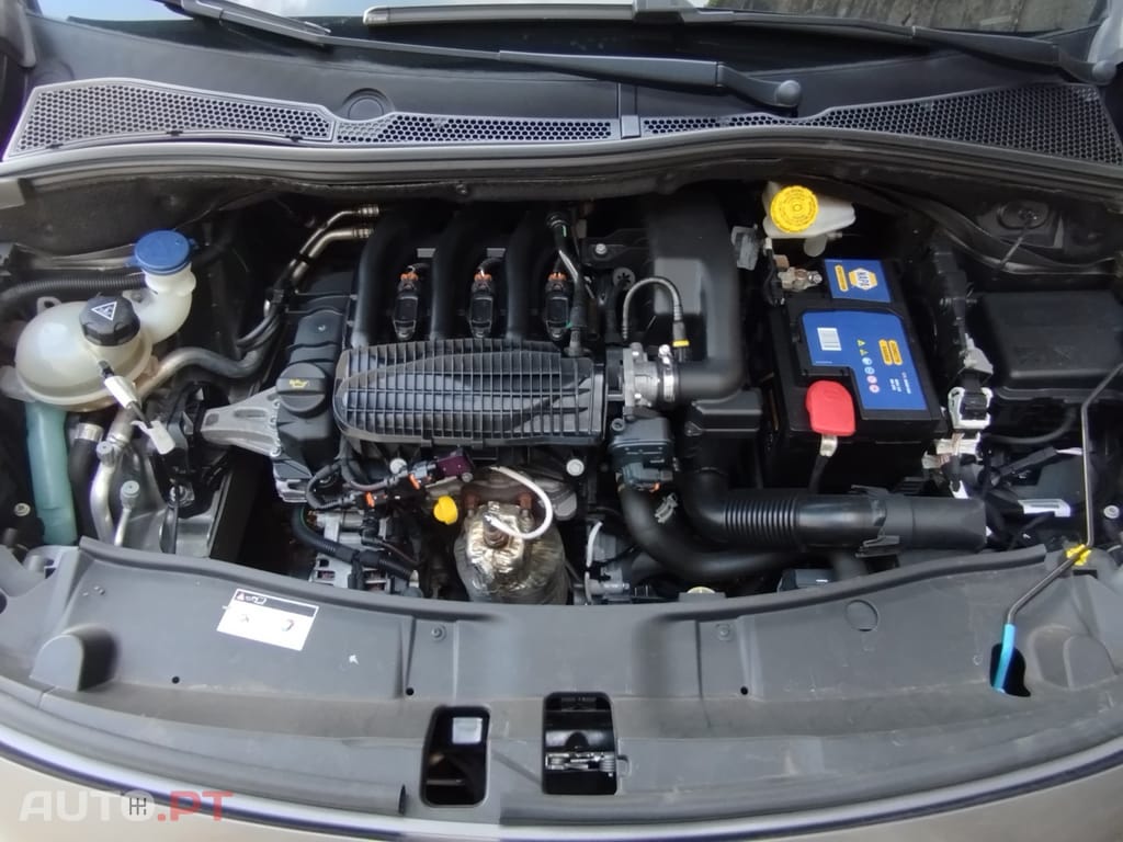 Peugeot 2008 1.2 PureTech Style