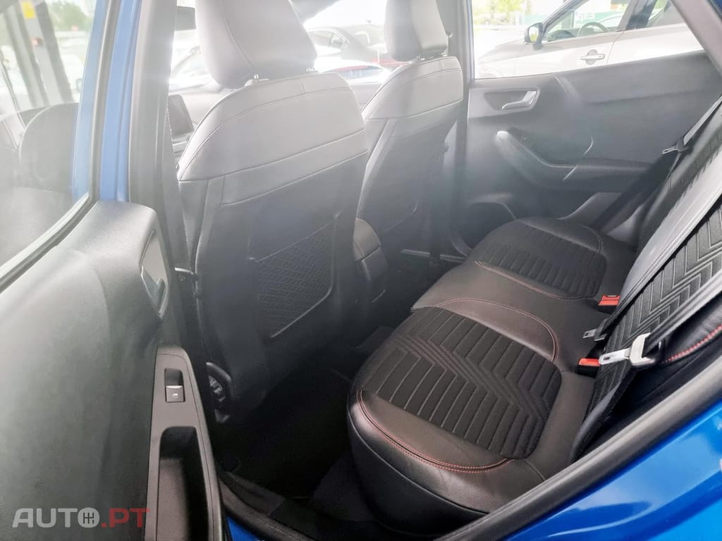 Ford Puma 1.0 EcoBoost MHEV ST-Line