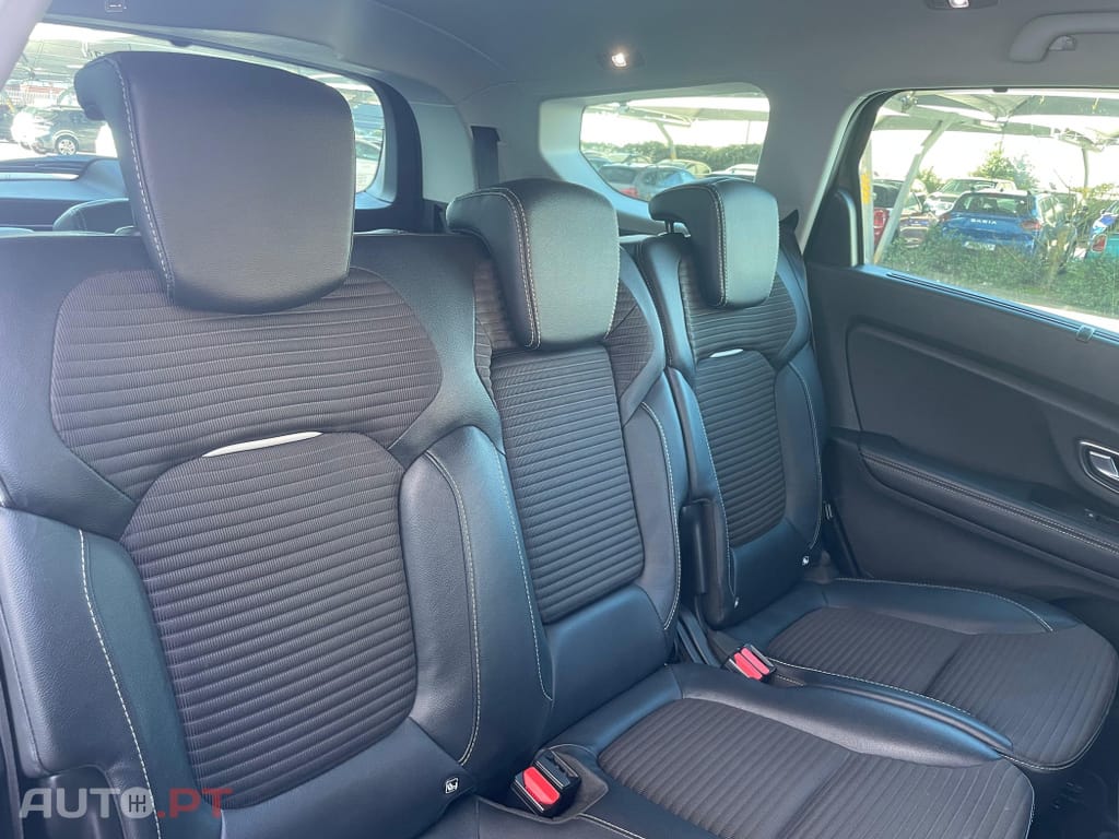 Renault Scénic BLUE dCi 120 EDC BUSINESS EDITION