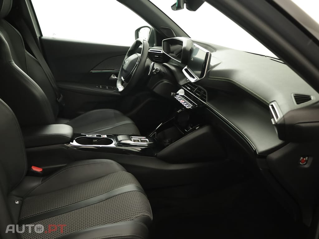 Peugeot 2008 2008 1.2 PureTech Allure Pack EAT8