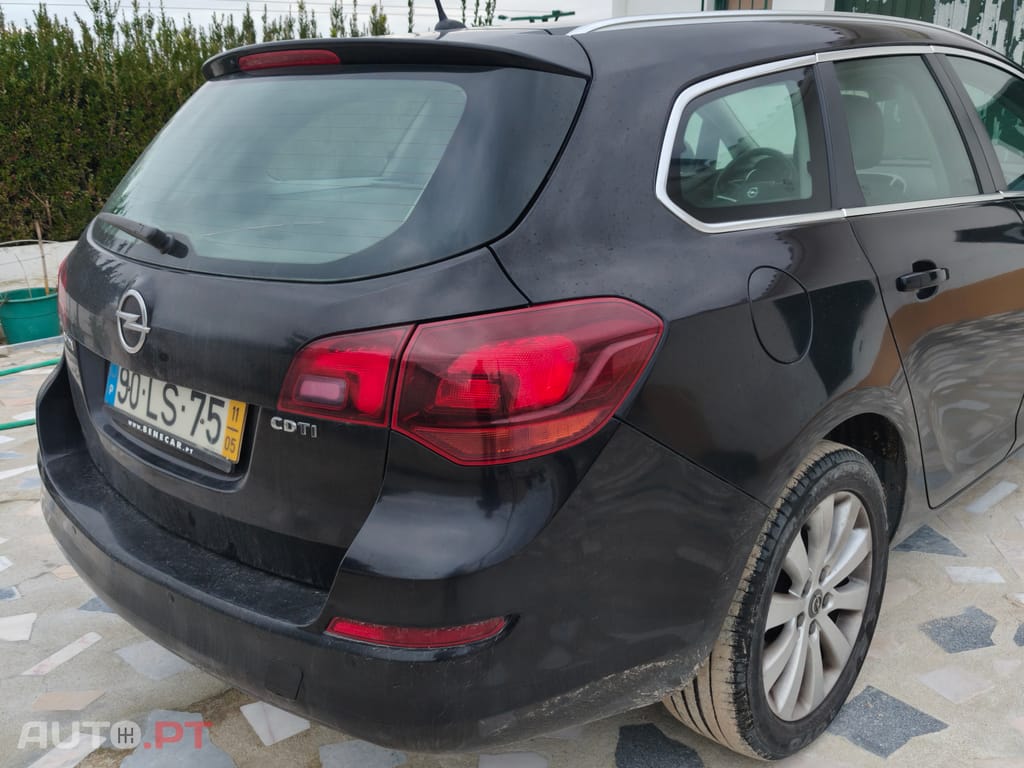 Opel Astra Sports Tourer Cosmo