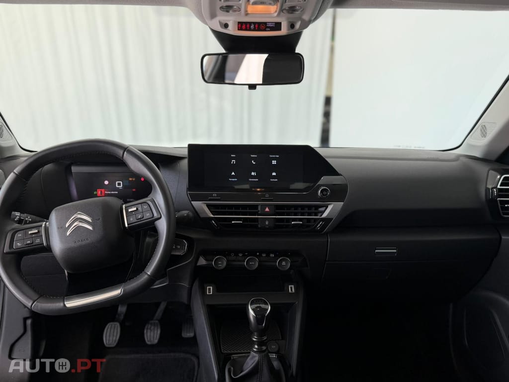 Citroen C4 Outro