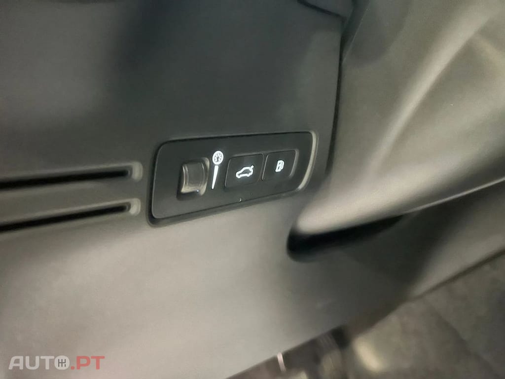 Volvo XC40 1.5 T4 PHEV Inscription Expression