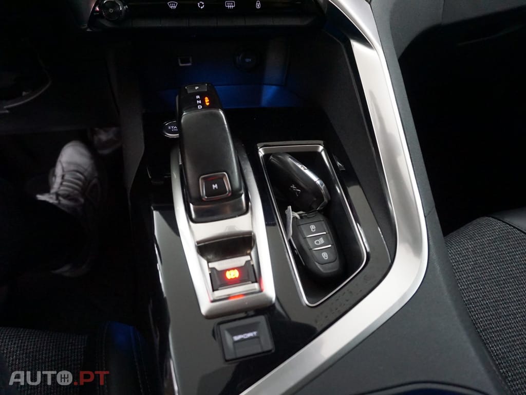 Peugeot 3008 1.6 BlueHDi Allure EAT6 J18