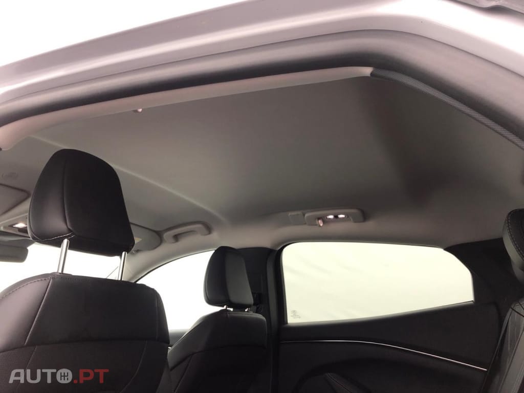 Ford Mustang Mach-E Standard Range