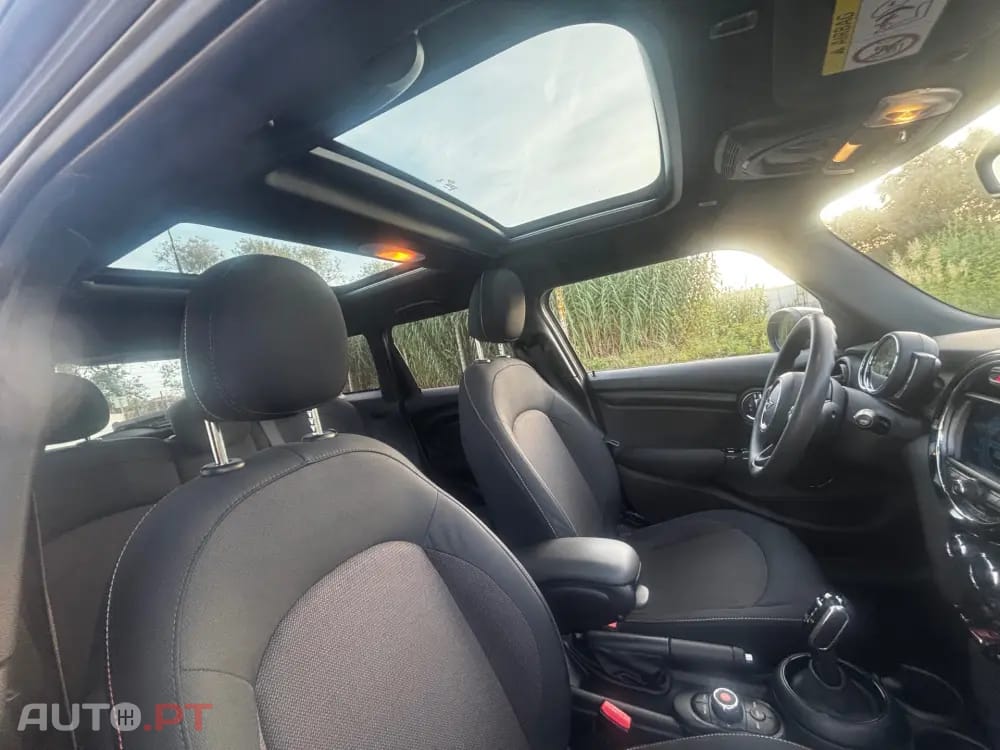 MINI Cooper Cooper Premium Yours Auto