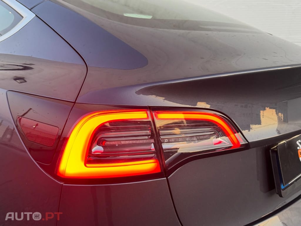 Tesla Model 3 Tração Traseira