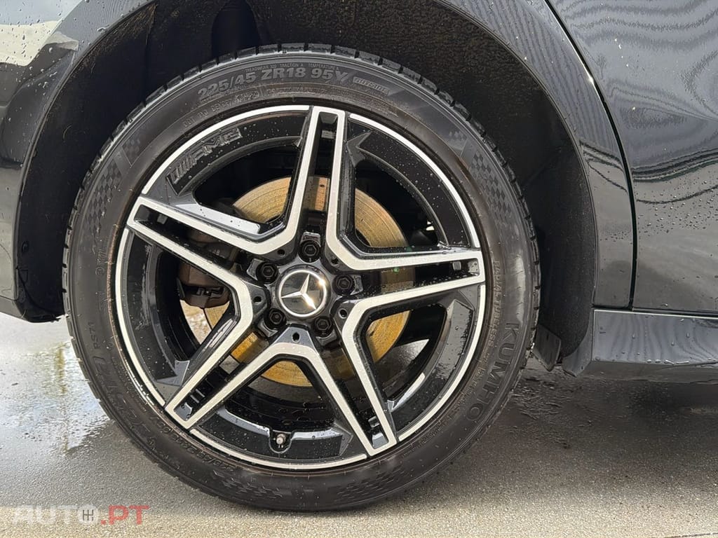 Mercedes-Benz A 250 AMG Line