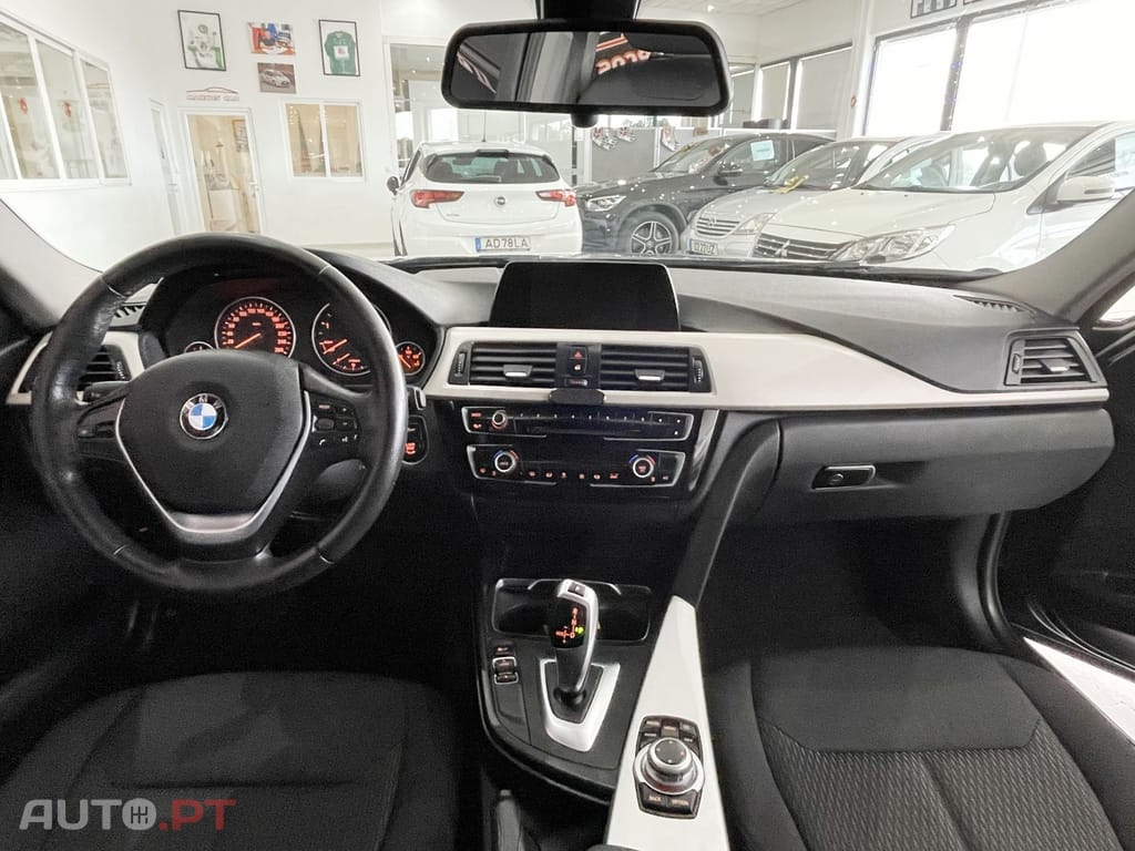 BMW 318 d Touring Aut.