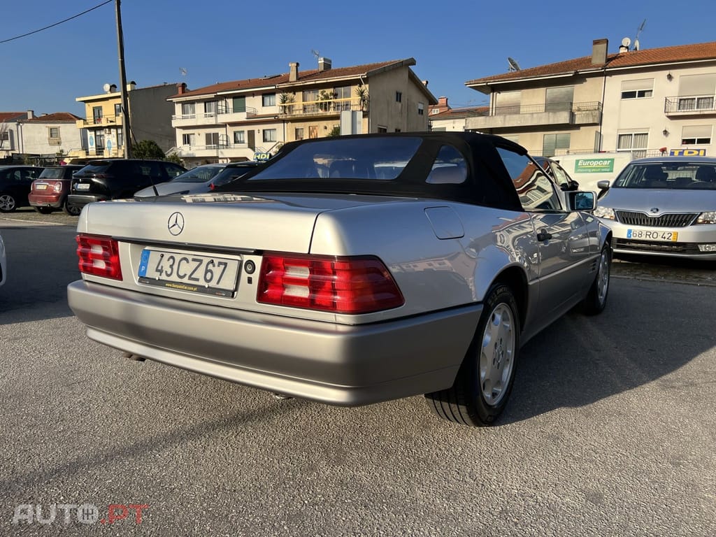 Mercedes-Benz SL 280 Outro