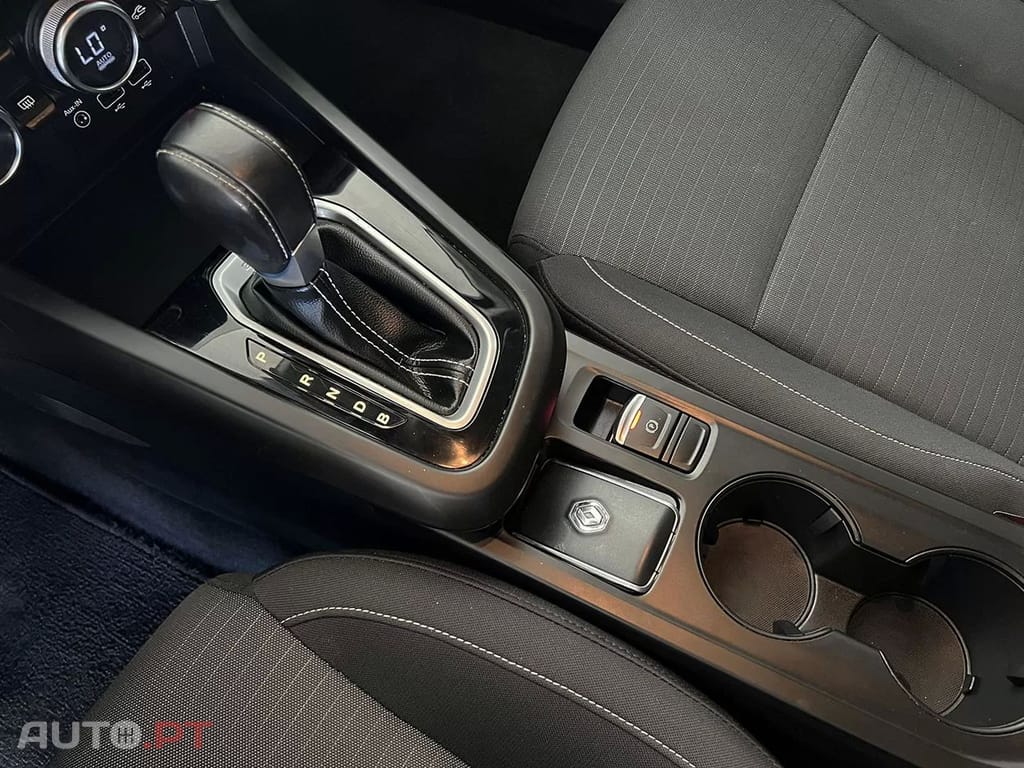 Renault Arkana 1.6 E-Tech Business