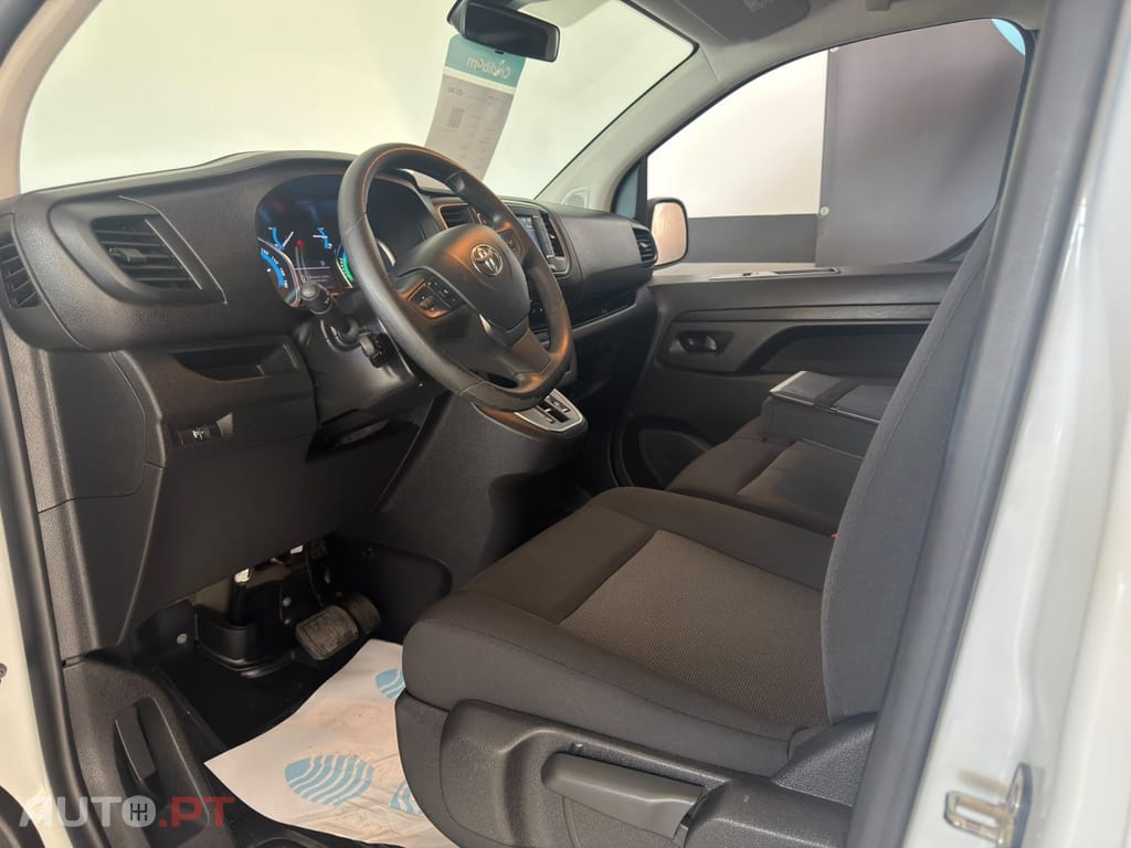 Toyota Proace Verso ELECTRIC FOURGON RC21 MEDIUM 75KWH BUSINESS