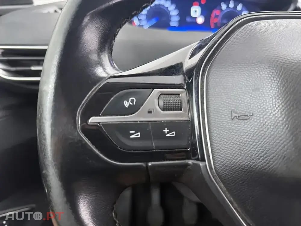 Peugeot 5008 1.2 PureTech Allure
