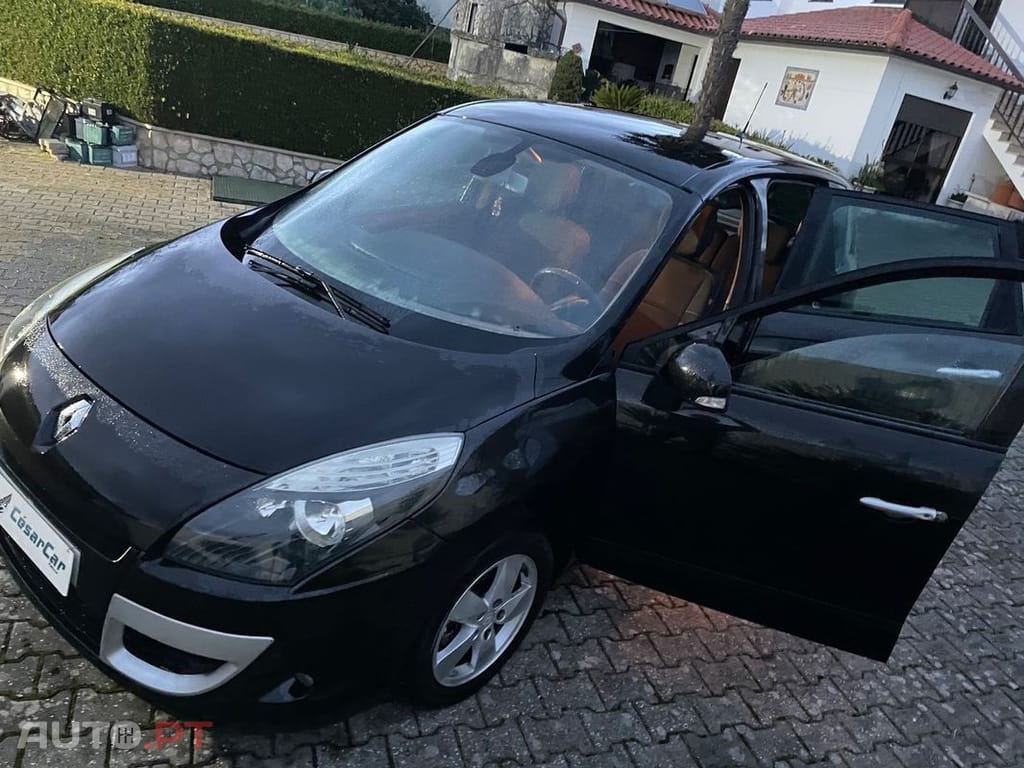 Renault Scénic 1.5 dCi Dynamique S EDC