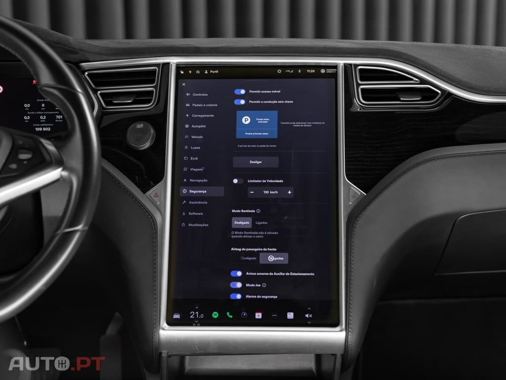 Tesla Model S 75