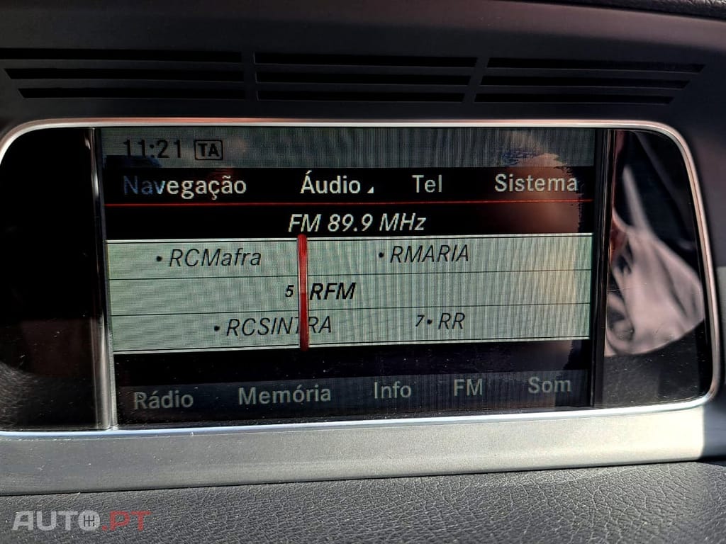 Mercedes-Benz E 220 CDi BlueEfficiency