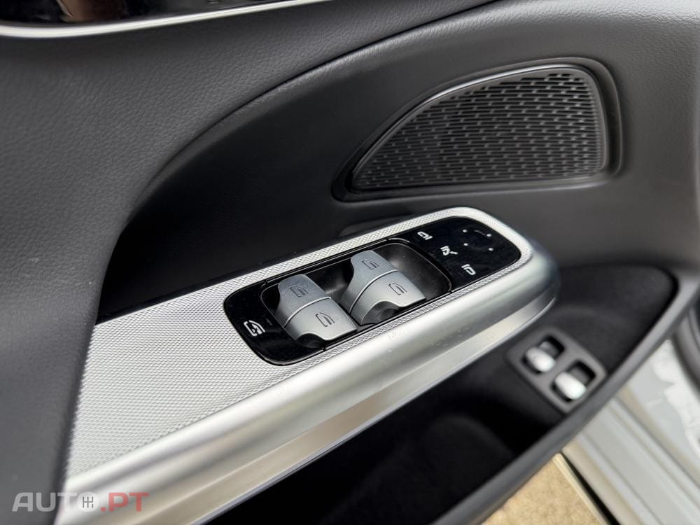 Mercedes-Benz E 300 e AMG Line