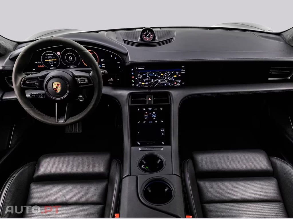 Porsche Taycan TURBO ALL-BLACK