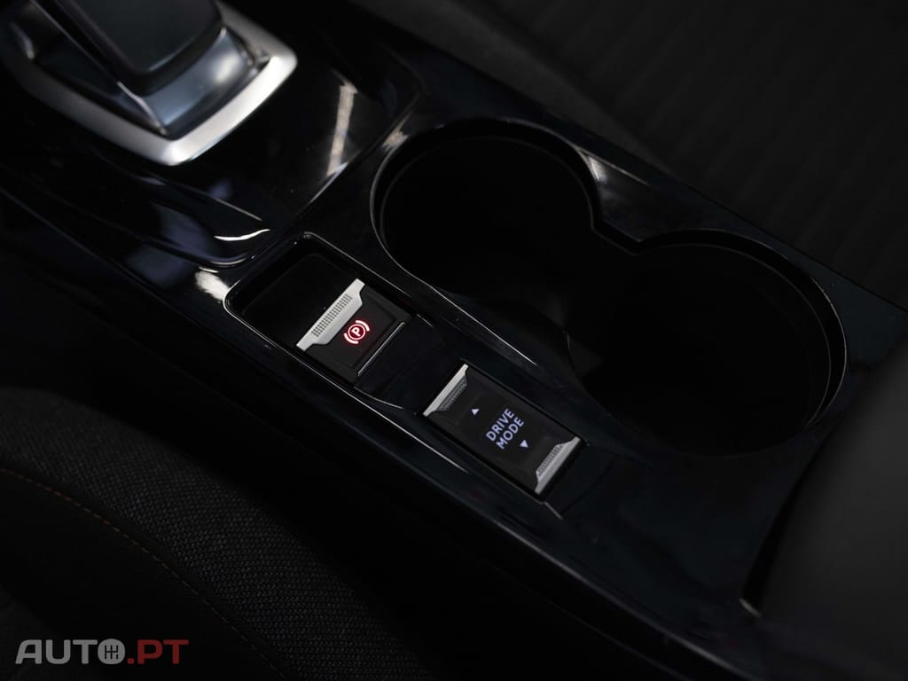 Peugeot E-2008 50 kWh Active