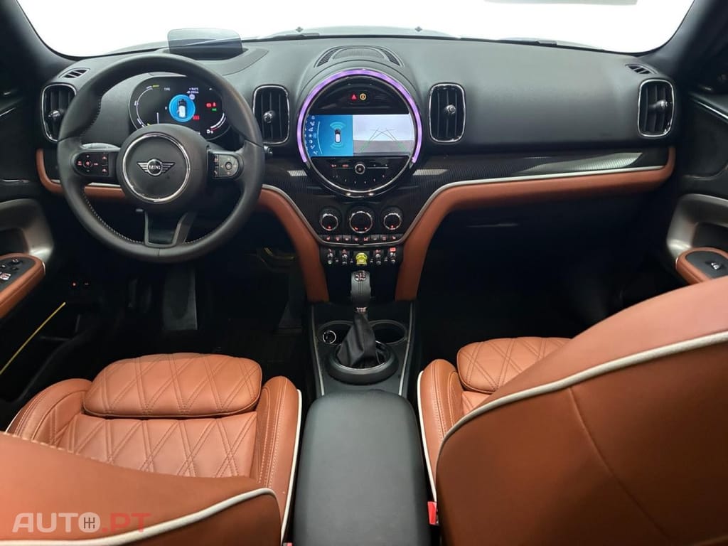 MINI Countryman Cooper SE Premium Essential Auto